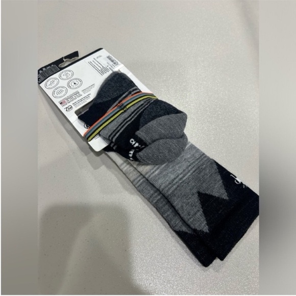 Smartwool Kids' Medium Ski Light Cushion Over The Calf Socks Black Grey NWT - Picture 2 of 7